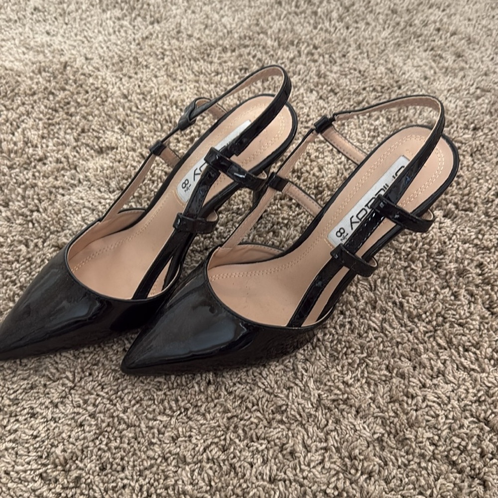 Uniloby heels - Picture 2 of 4